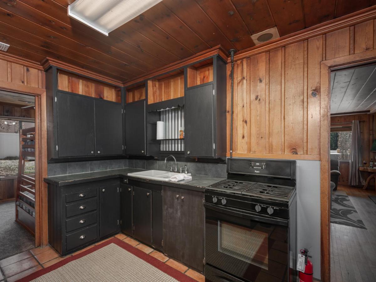 Alpine Cabin, 3 Bedrooms, Deck, Sleeps 8 Рюидозо Екстериор снимка